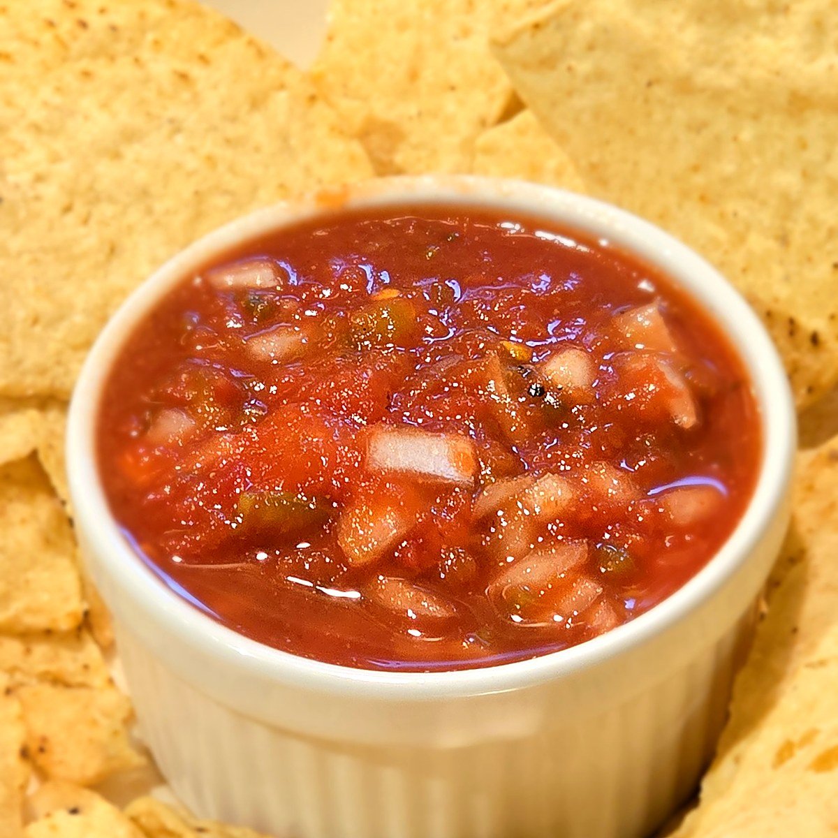 Homemade Zesty Copycat Chili's Salsa