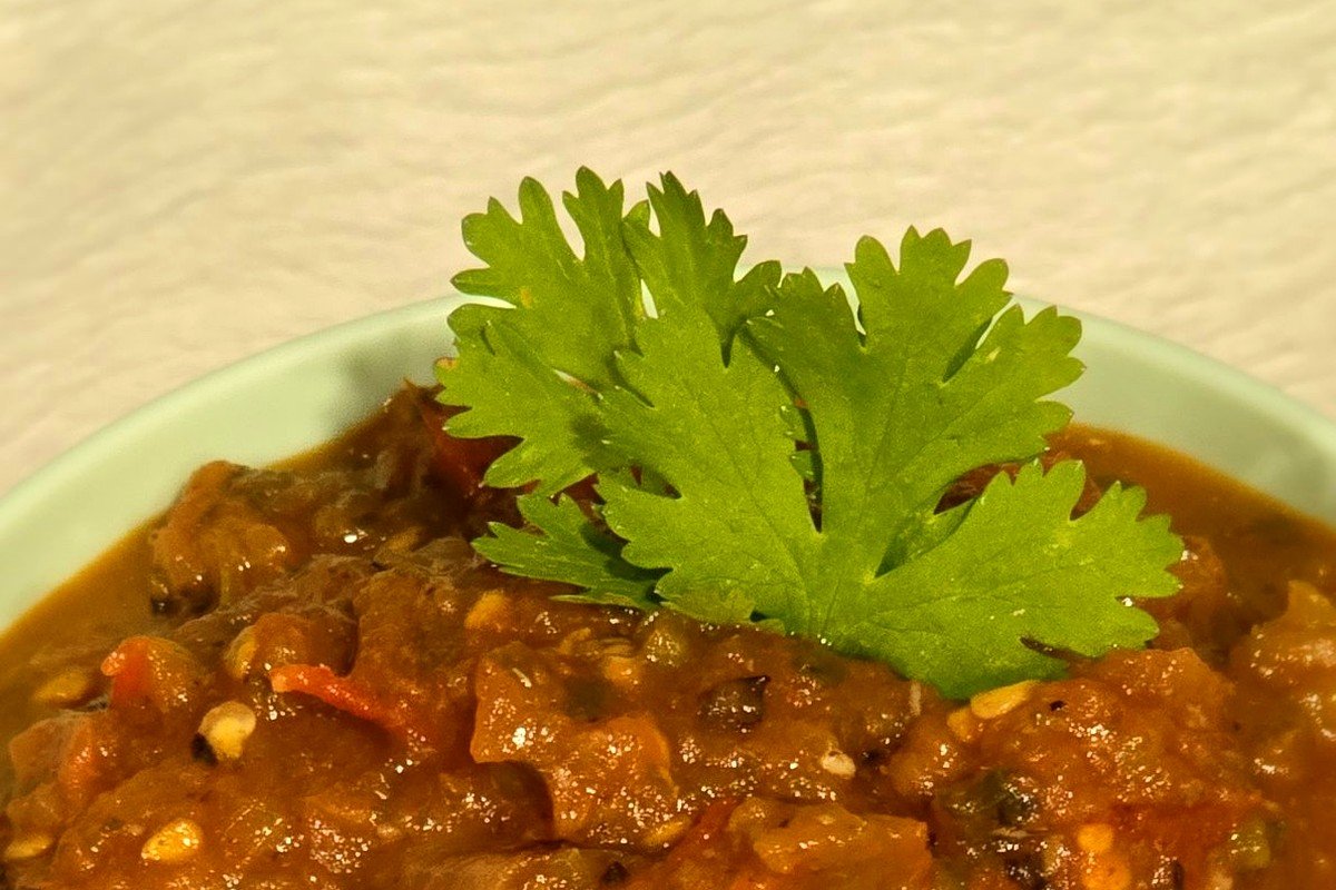 Salsa Roja (Roasted Red Salsa)